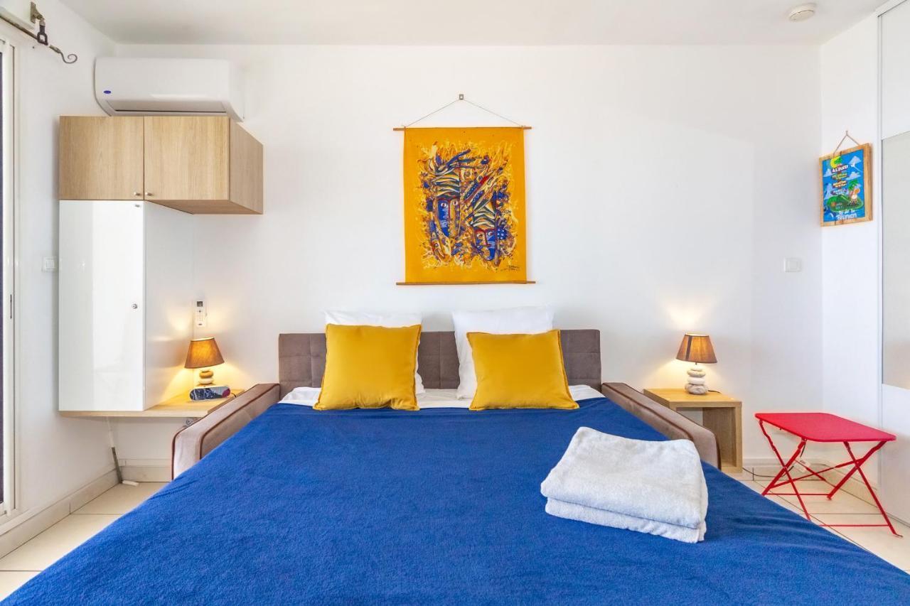 Oceanides - Studio Renove Avec Magnifique Vue Mer - Saint-Gilles-Les-Bains Exteriér fotografie